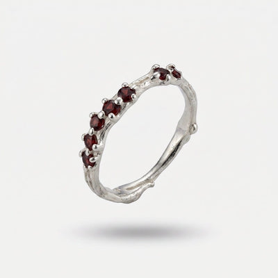 Ring Garnet Glow